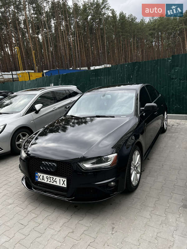Седан Audi A4 2015 в 