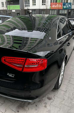 Седан Audi A4 2015 в 