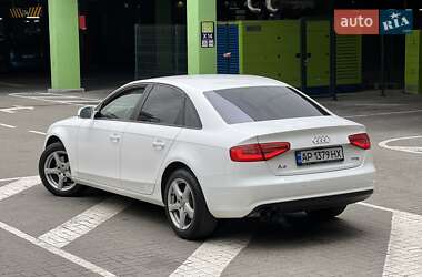 Седан Audi A4 2012 в 