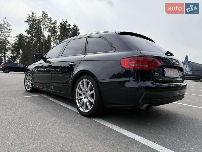Универсал Audi A4 2010 в Киеве