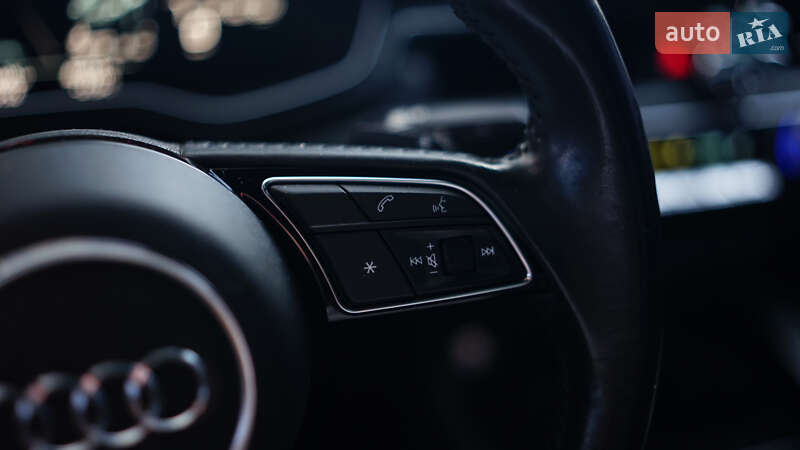Седан Audi A4 2020 в Львові