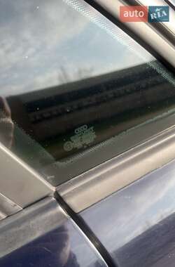 Седан Audi A4 2001 в 