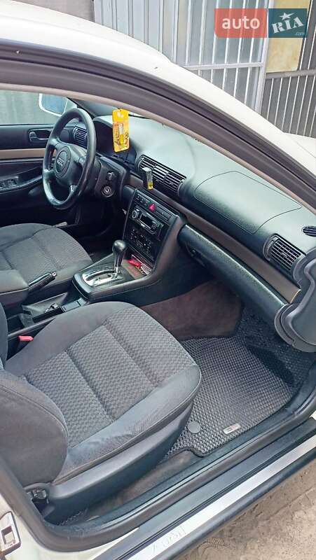Универсал Audi A4 2001 в Харькове