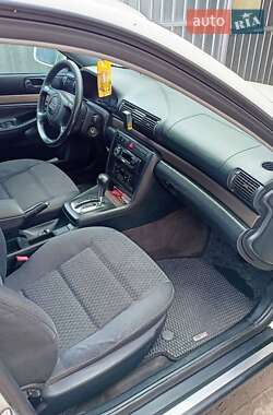 Универсал Audi A4 2001 в 