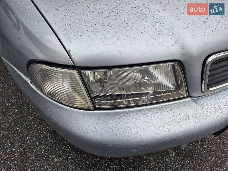 Седан Audi A4 1997 в Виннице