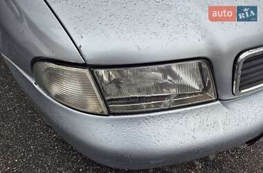 Седан Audi A4 1997 в 