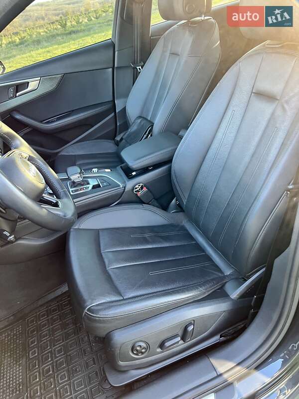 Седан Audi A4 2019 в Полтаві
