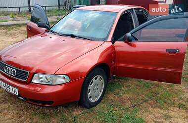 Седан Audi A4 1995 в 