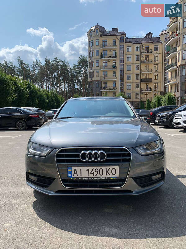 Универсал Audi A4 2014 в Киеве