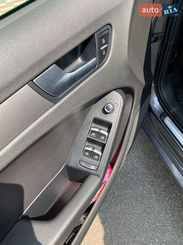 Универсал Audi A4 2014 в Киеве