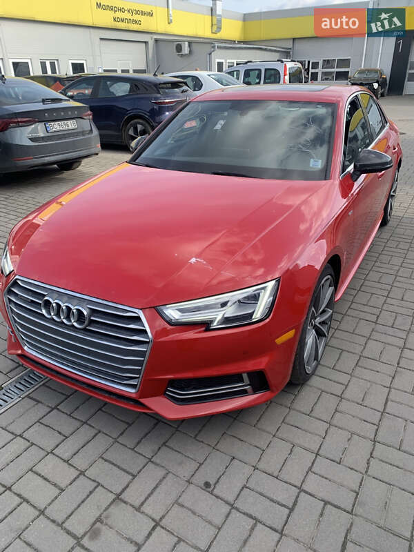 Седан Audi A4 2017 в 