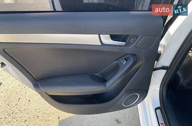 Седан Audi A4 2013 в 