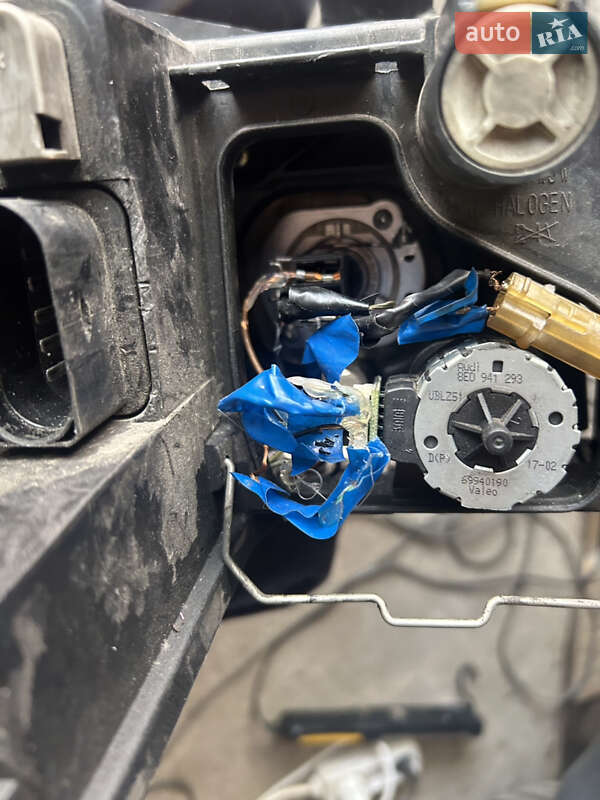 Седан Audi A4 2002 в Одессе