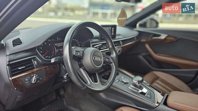 Седан Audi A4 2018 в Кривом Роге