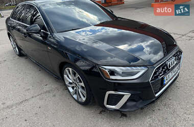 Седан Audi A4 2021 в 