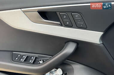Седан Audi A4 2021 в 