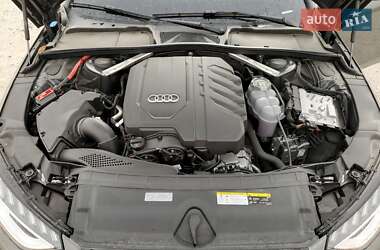 Седан Audi A4 2023 в 