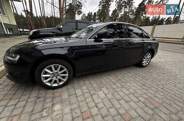 Седан Audi A4 2014 в 