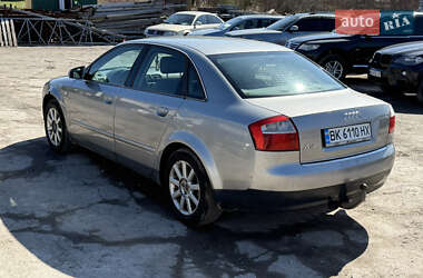 Седан Audi A4 2001 в 