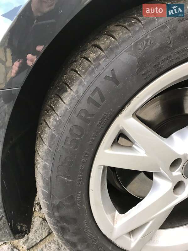 Седан Audi A4 2017 в Ивано-Франковске