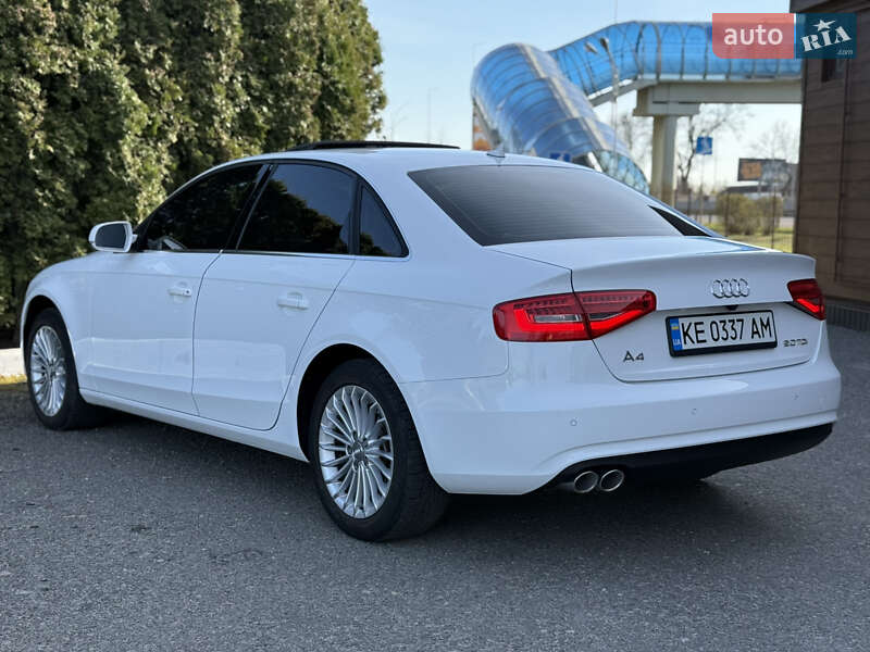 Седан Audi A4 2014 в Києві