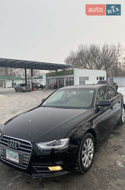 Седан Audi A4 2013 в 