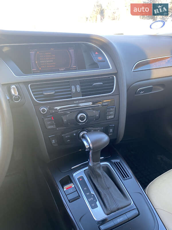 Седан Audi A4 2012 в Харькове