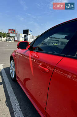 Седан Audi A4 2015 в Южному
