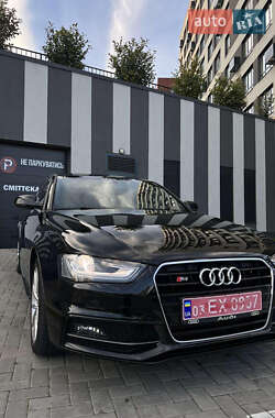 Седан Audi A4 2015 в 