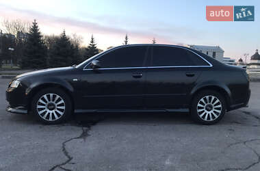 Седан Audi A4 2004 в 