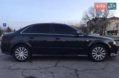 Седан Audi A4 2004 в 