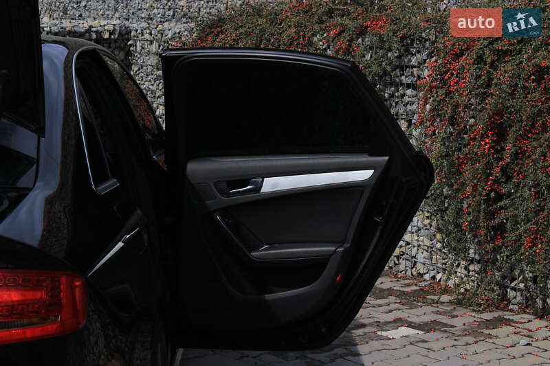Седан Audi A4 2009 в Черновцах