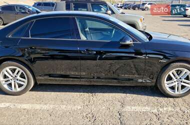Седан Audi A4 2017 в 