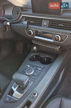 Седан Audi A4 2017 в 