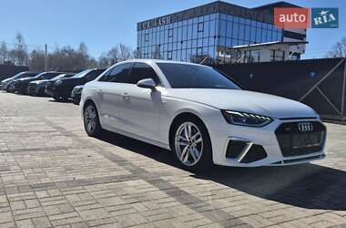 Седан Audi A4 2022 в Львове