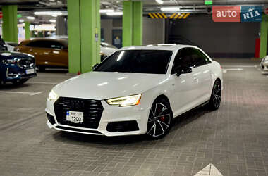 Седан Audi A4 2016 в 