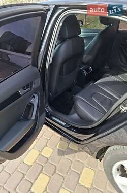 Седан Audi A4 2012 в 