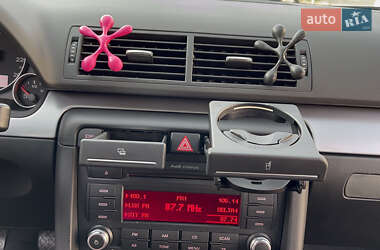 Седан Audi A4 2006 в 