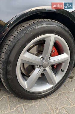 Седан Audi A4 2013 в 