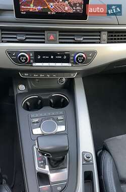 Універсал Audi A4 2018 в 