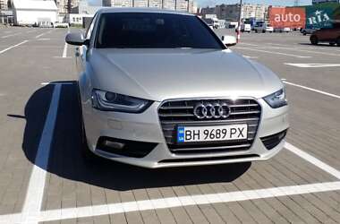 Седан Audi A4 2012 в 