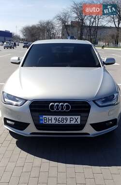 Седан Audi A4 2012 в 