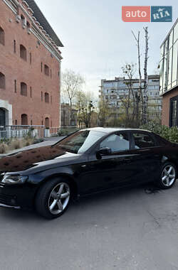 Седан Audi A4 2010 в 