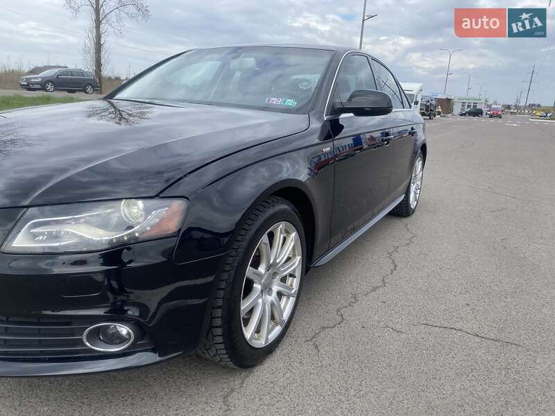 Седан Audi A4 2012 в Луцке