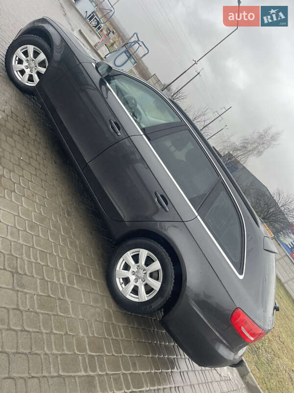 Универсал Audi A4 2011 в Костополе