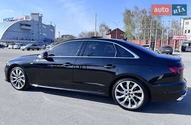 Седан Audi A4 2021 в 