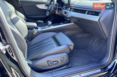 Седан Audi A4 2021 в 
