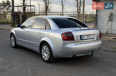Седан Audi A4 2003 в 