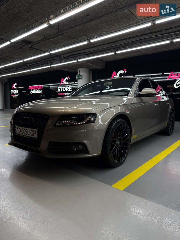Седан Audi A4 2010 в Ужгороде