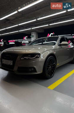 Седан Audi A4 2010 в 